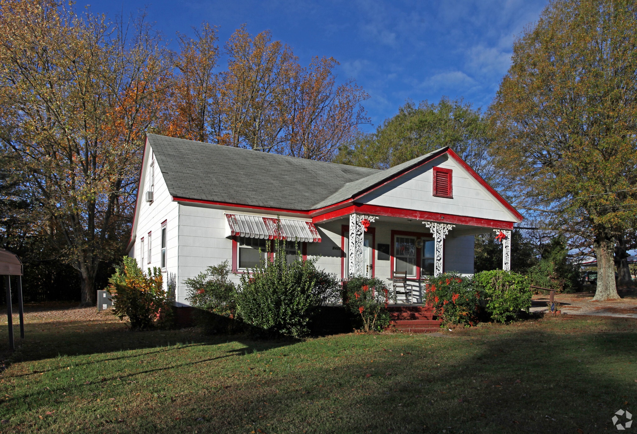 6429 Freedom Dr, Charlotte, NC for Sale