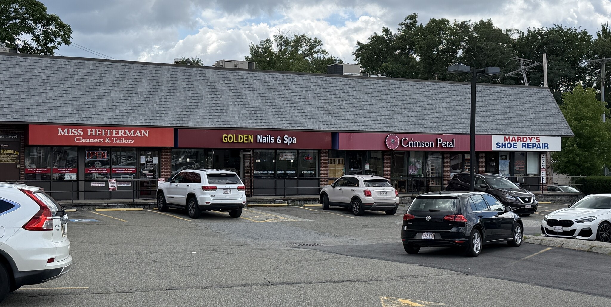 148-166 Needham St, Newton, MA for Rent