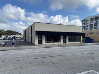 Orlando, FL Storefront - 709 W Smith St