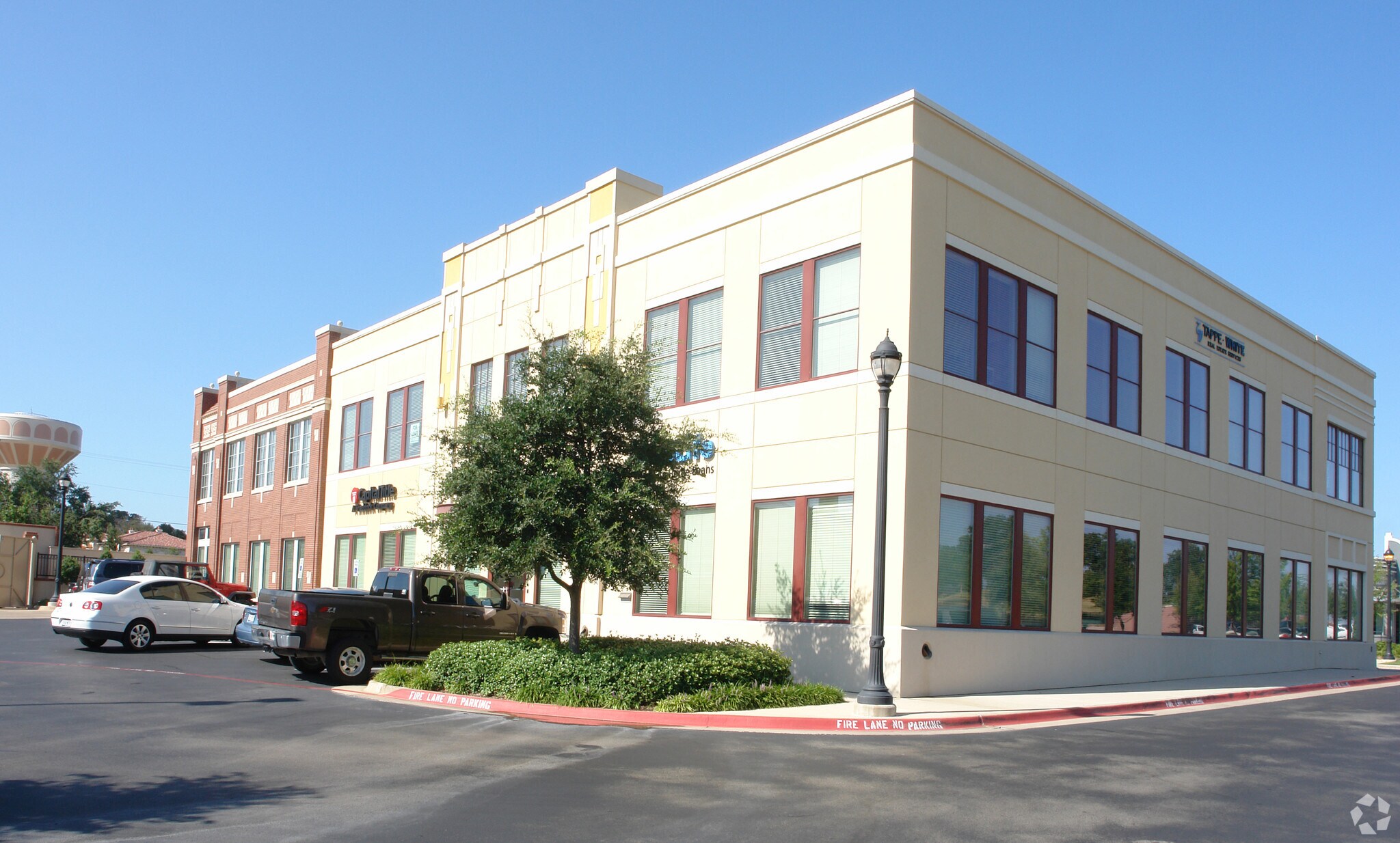 1560 E Southlake Blvd Southlake, TX 76092 Coworking Space on