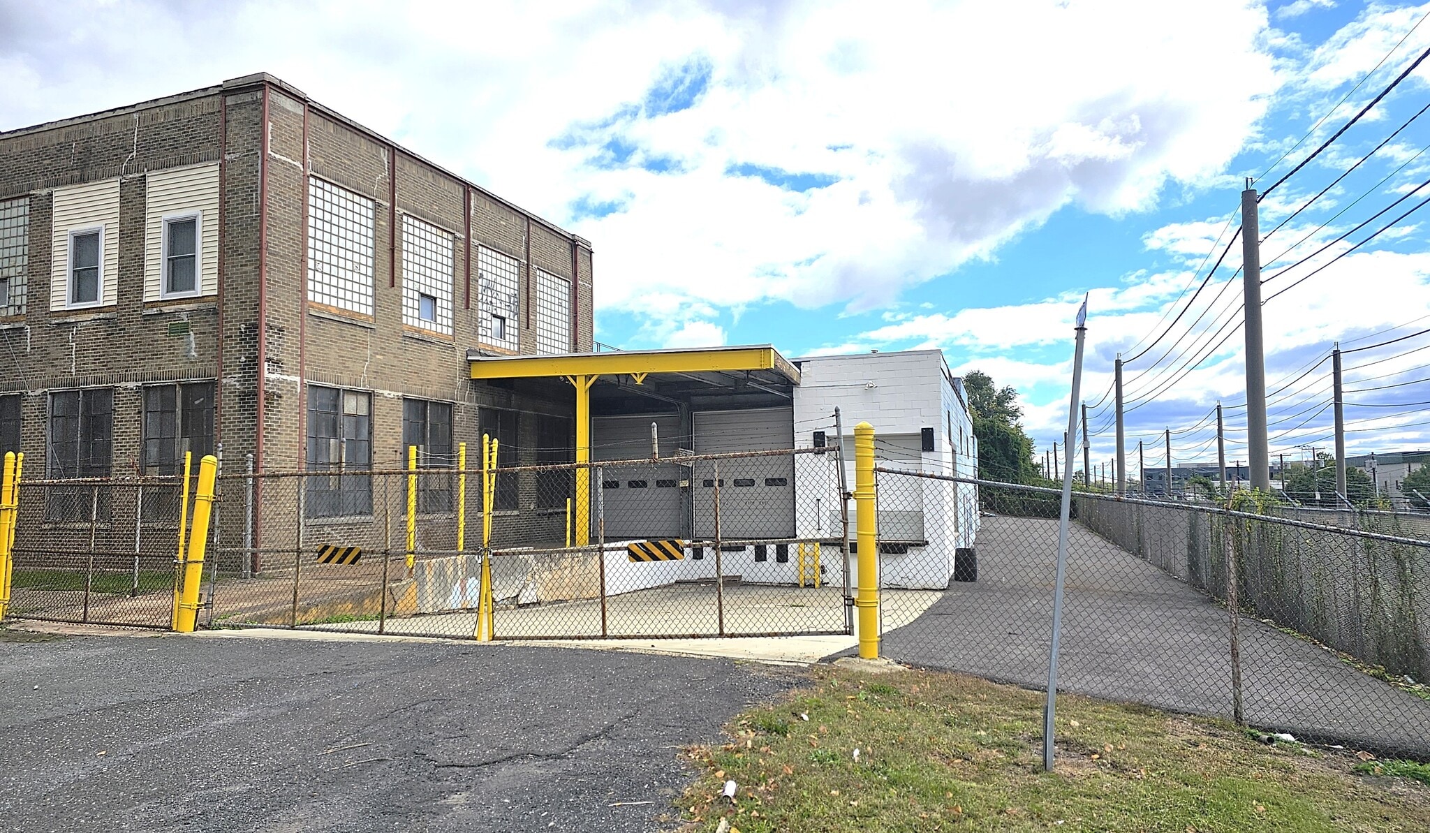 1420 Crestmont Ave, Camden, NJ for Rent
