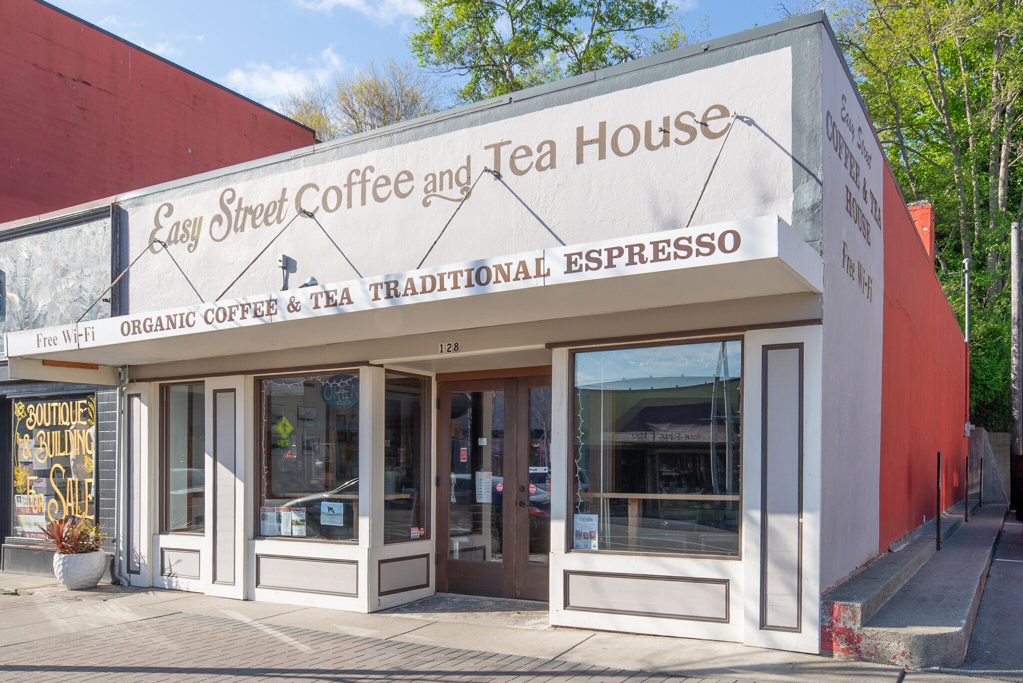 128 W 1st St, Port Angeles, WA for Sale