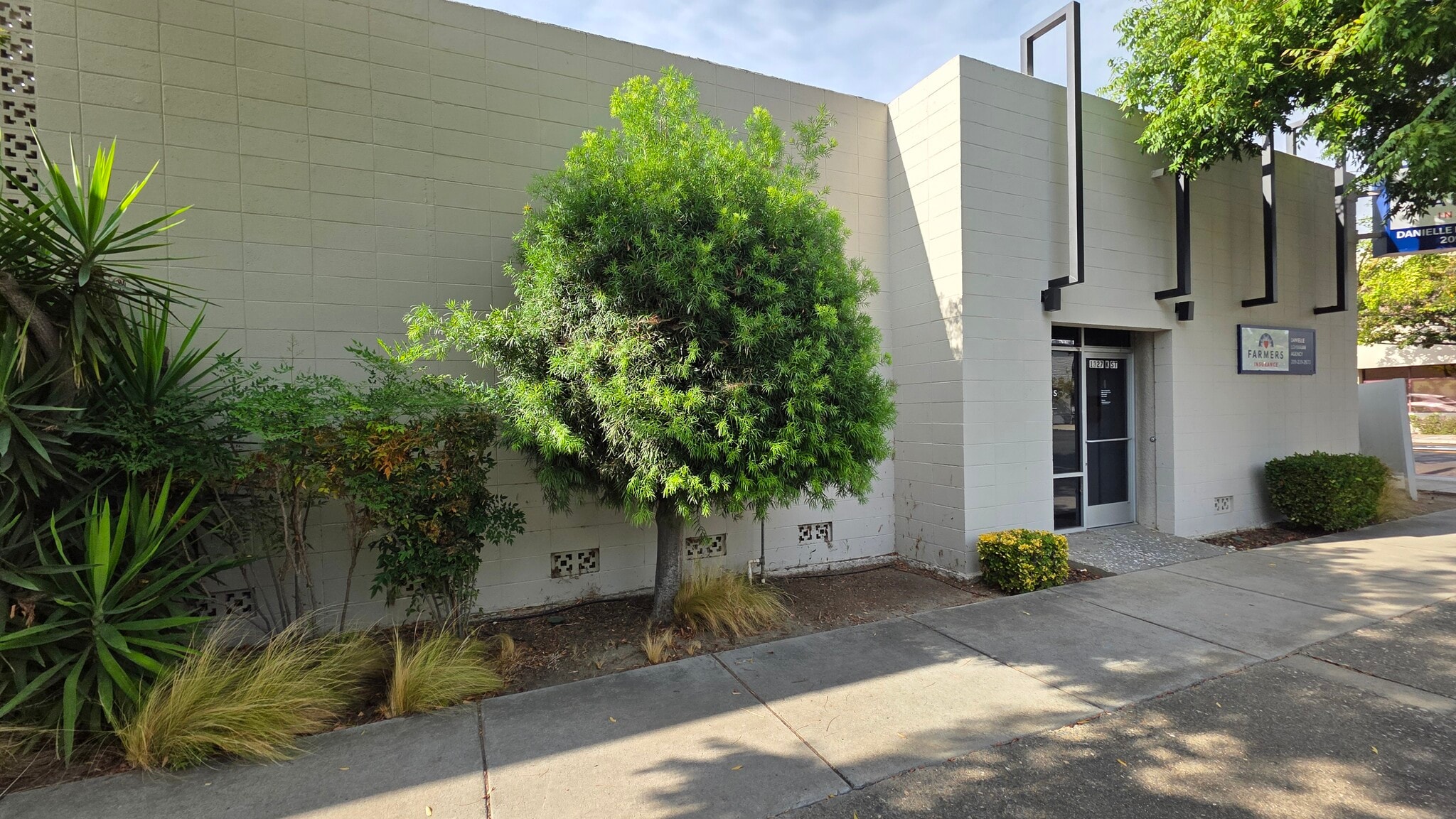 1103 14th St, Modesto, CA for Sale