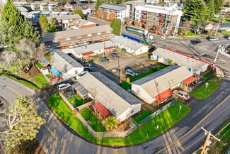 Tigard, OR Apartments - 12437 SW Hall Blvd