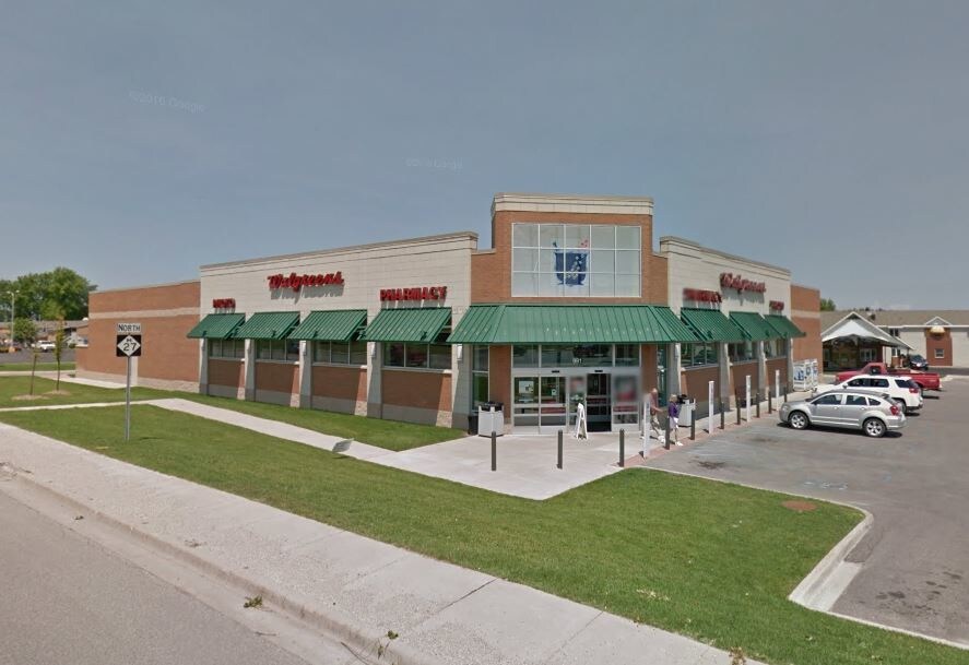 991 S Main St, Cheboygan, MI for Sale