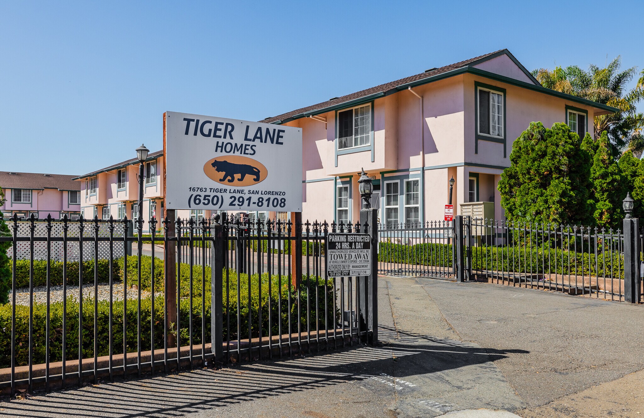 16787 Tiger Ln, Ashland, CA for Sale
