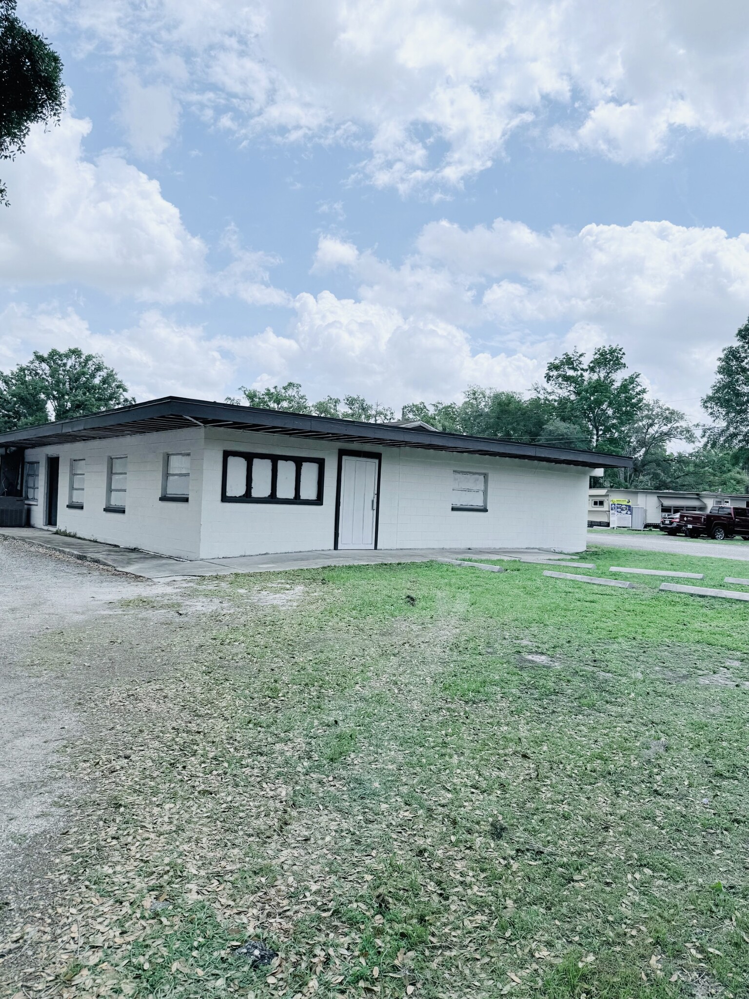 8544 W Miss Maggie Dr, Homosassa, FL for Rent