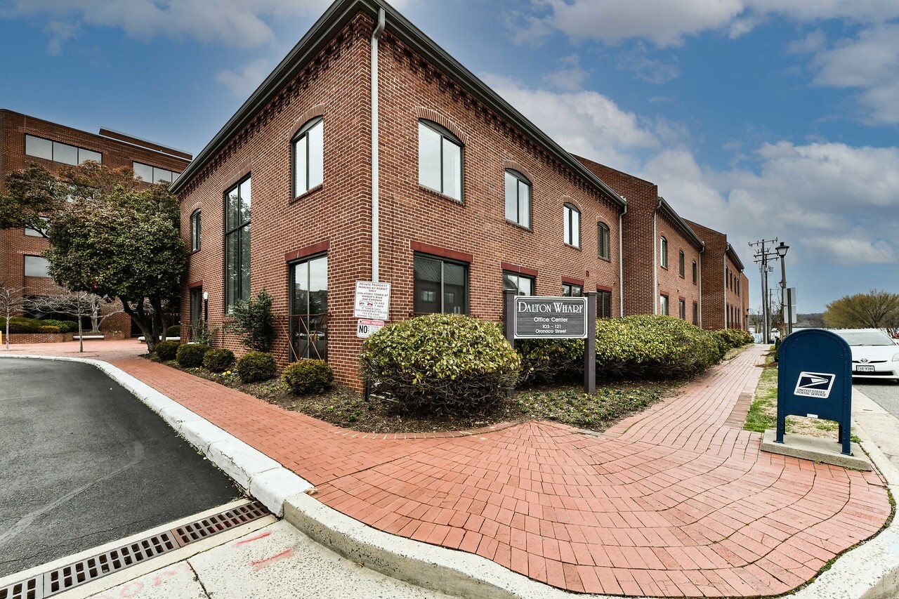 105 Oronoco St, Alexandria, VA for Rent