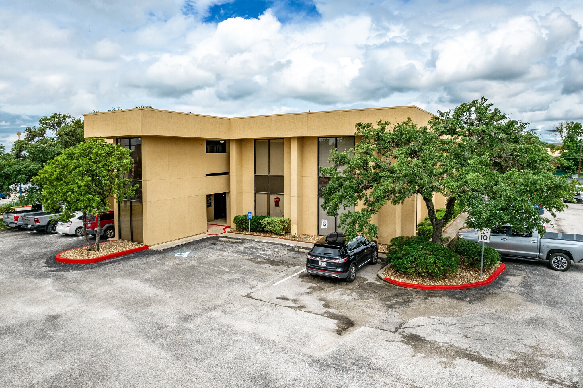 12521 Nacogdoches Rd, San Antonio, TX for Rent