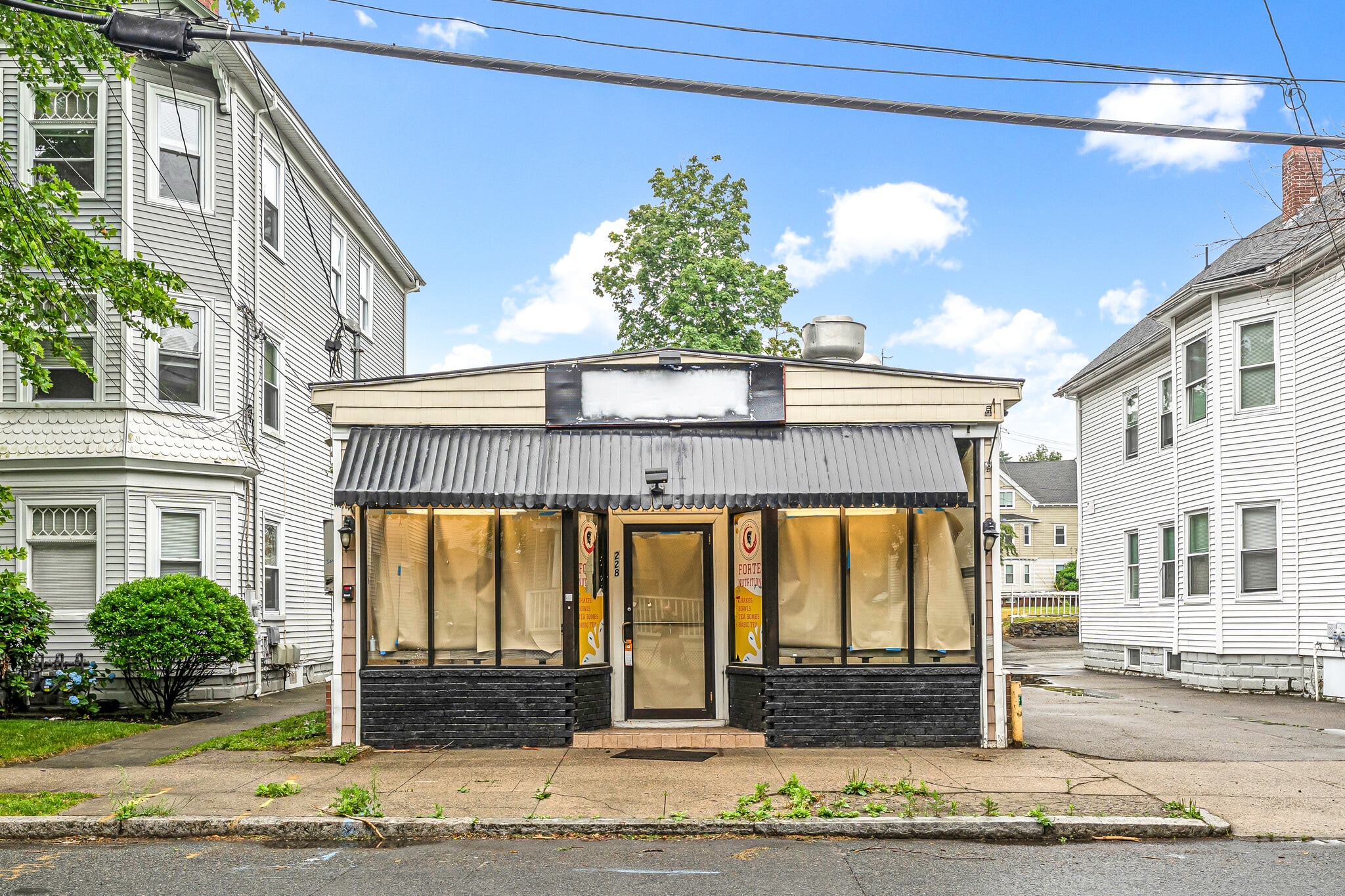 228 Oakland Ave, Providence, RI for Rent