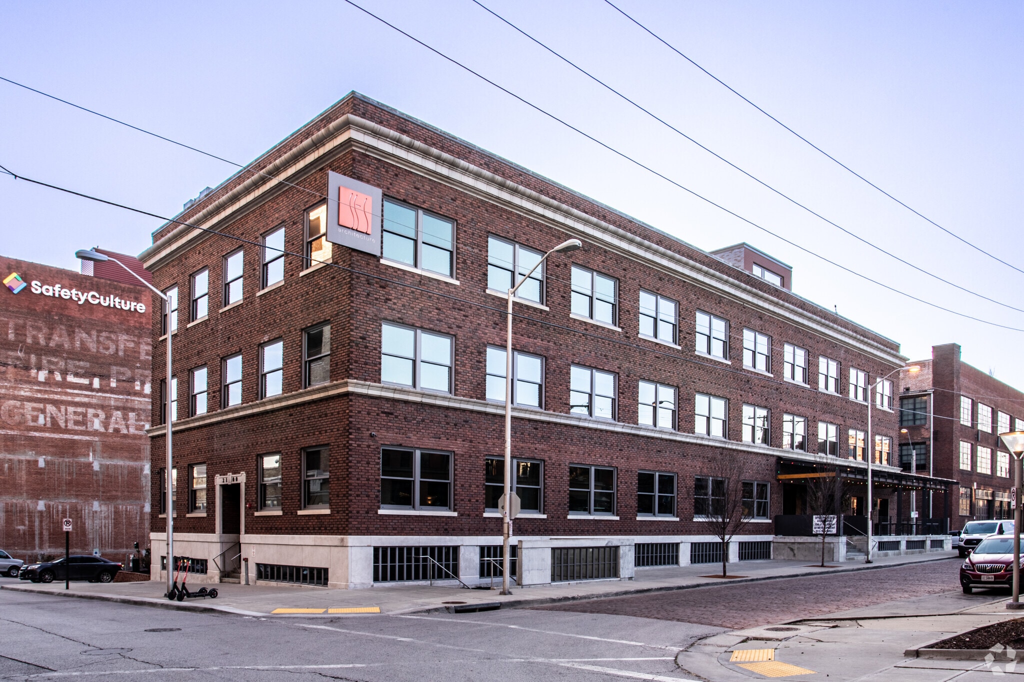 2100 Central St, Kansas City, MO for Rent