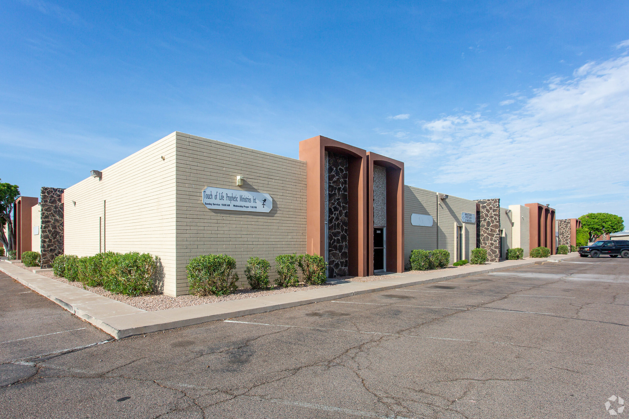 3002-3066 W Clarendon Ave, Phoenix, AZ for Rent