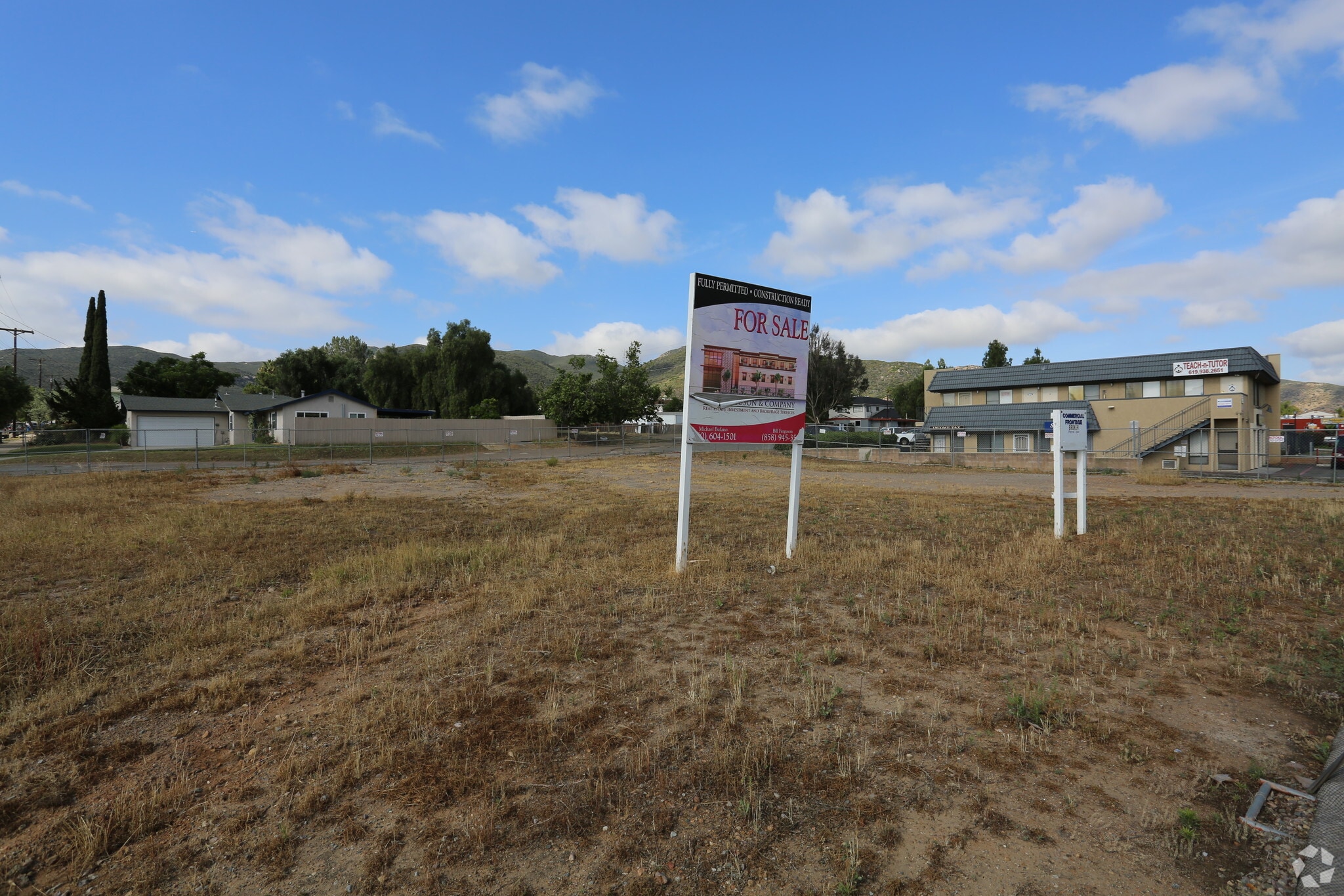 8069 Mission Gorge Rd, Santee, CA for Sale