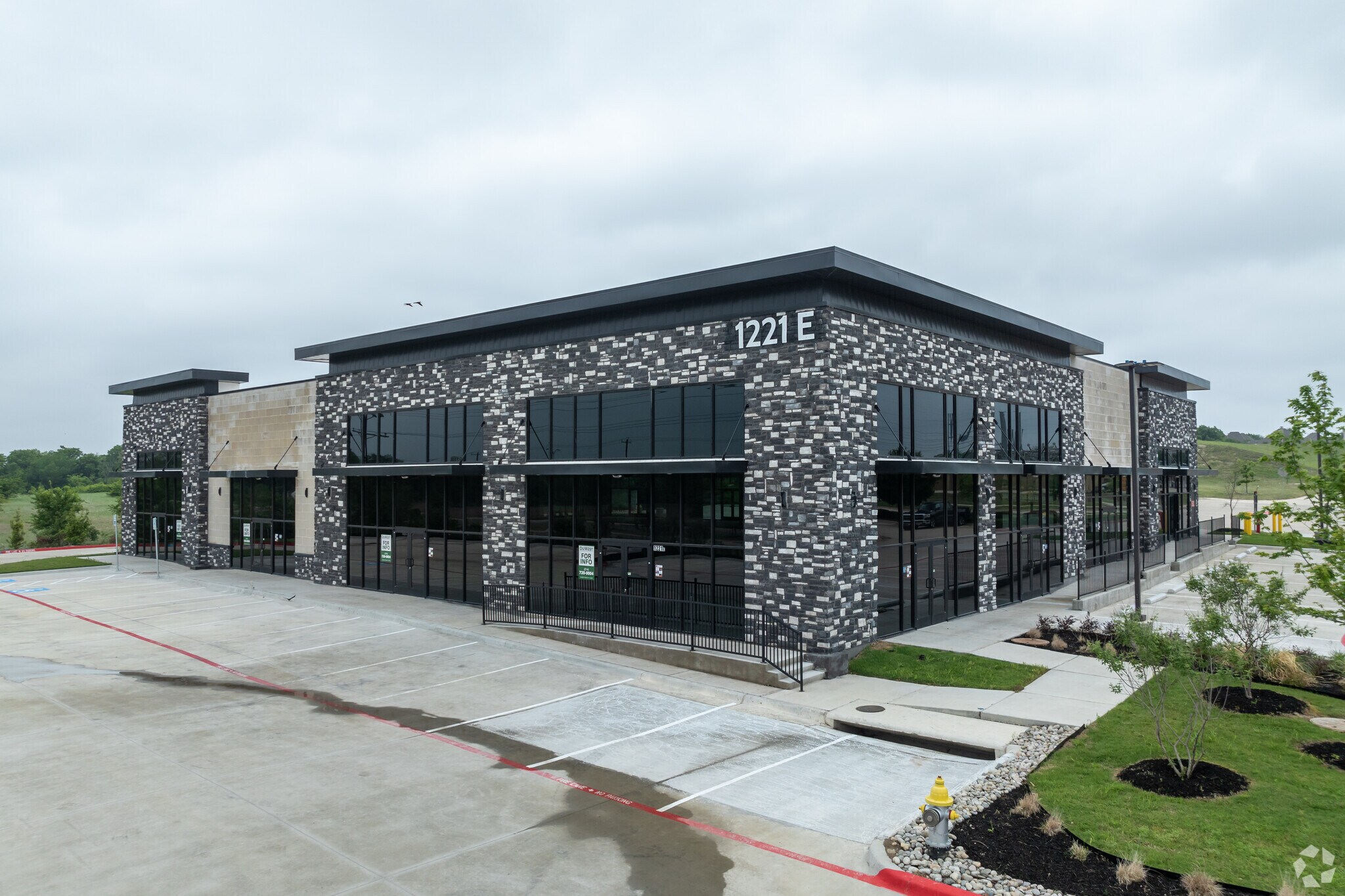 1221 E University Dr, Prosper, TX for Rent