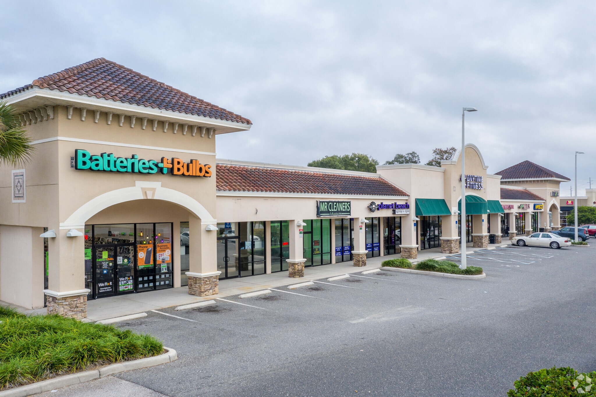 17195 US Highway 441 Mount Dora, FL 32757 Retail Property for Lease on