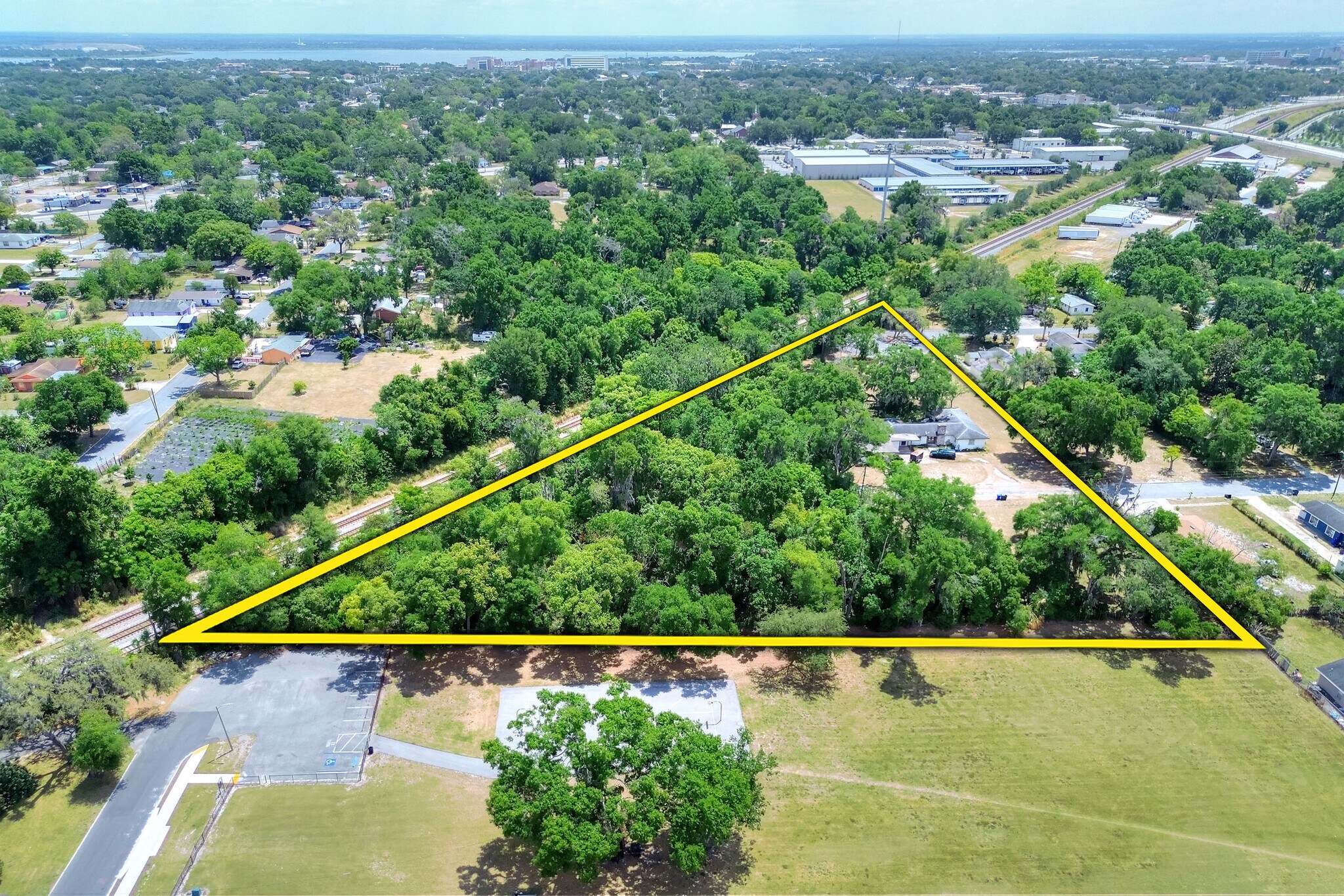 1205 Neville Ave, Lakeland, FL for Sale