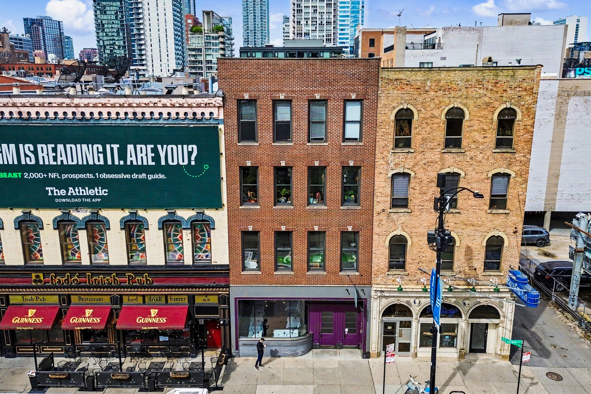 534 N Clark St, Chicago, IL for Rent