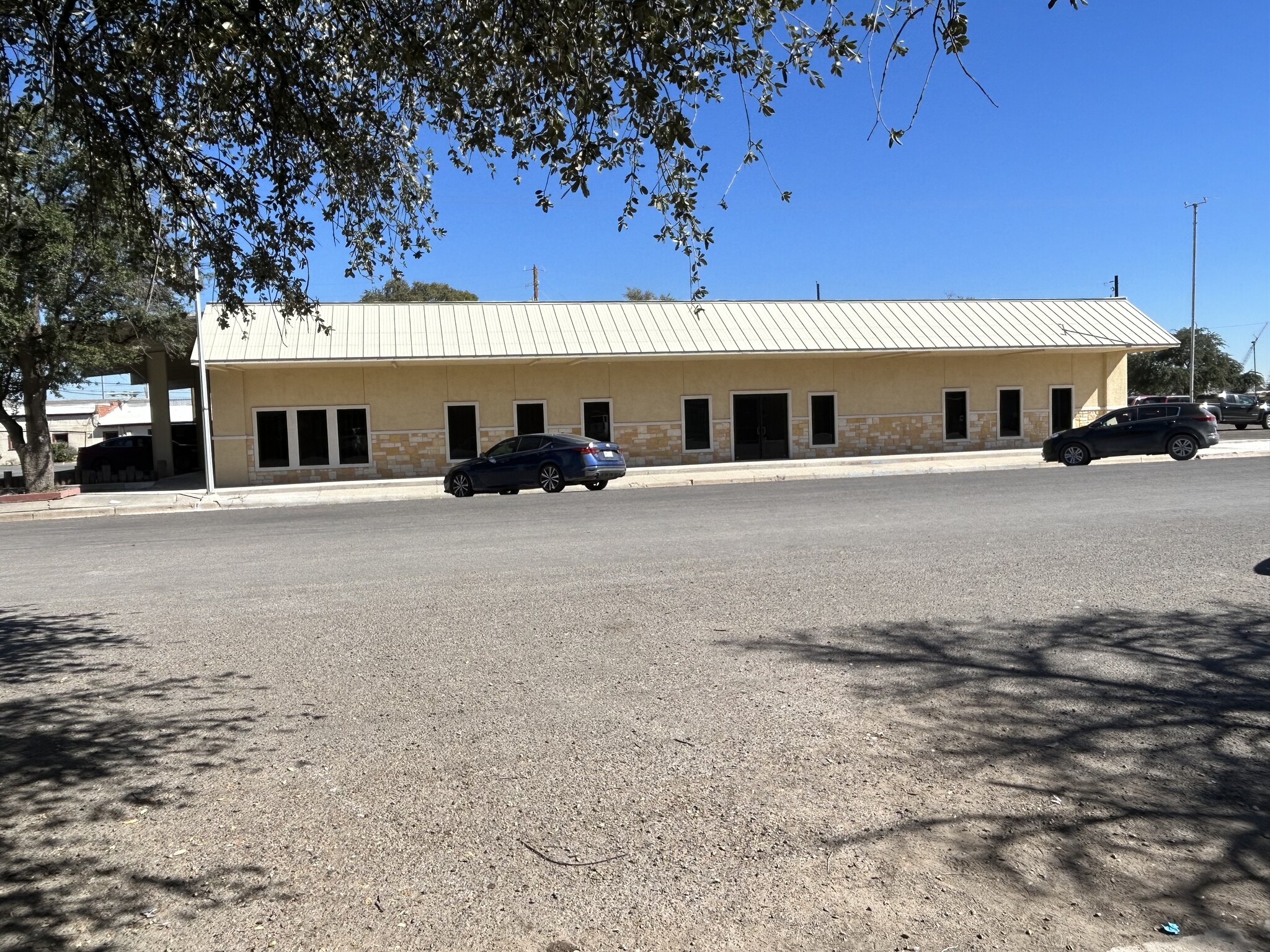 106 W. 3rd Street, Pecos, TX for Rent