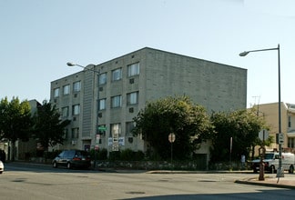 Washington, DC Retail - 2833 Georgia Ave NW