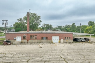 Freeport, IL Warehouse - 947 E Clinton St