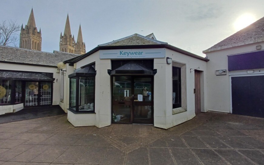 1 Church Walk, Truro, CON for Rent