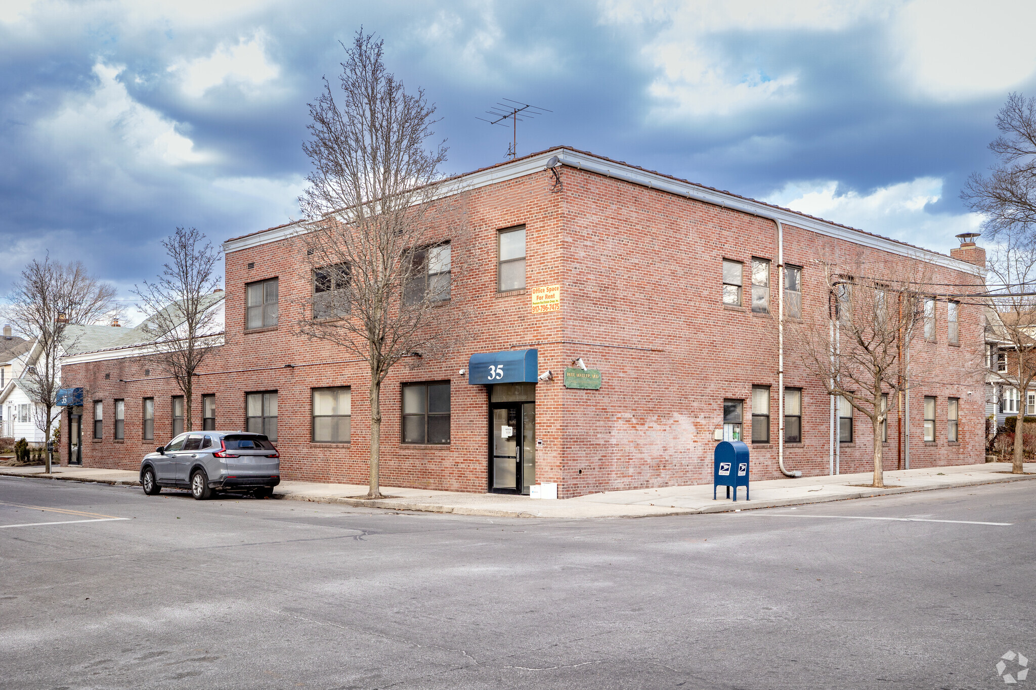 35 N Tyson Ave, Floral Park, NY for Rent