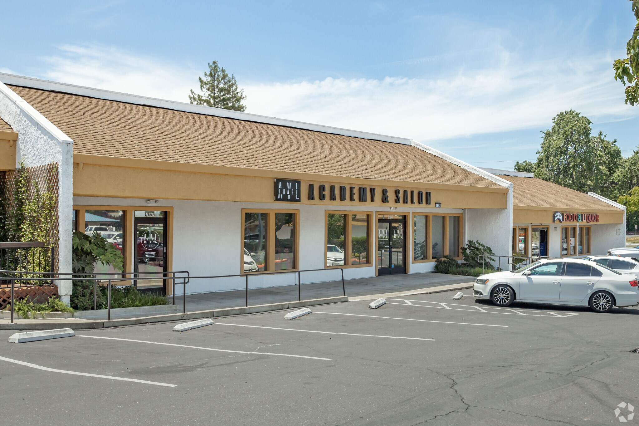 8100 Madison Ave, Fair Oaks, CA for Rent