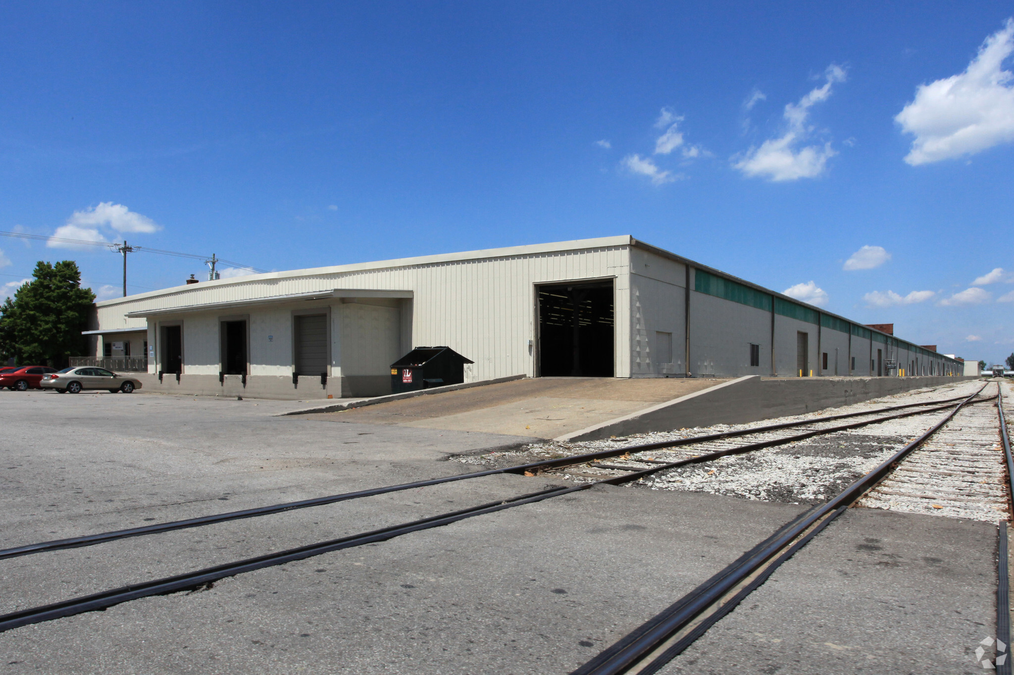 7645 National Tpke, Louisville, KY for Rent