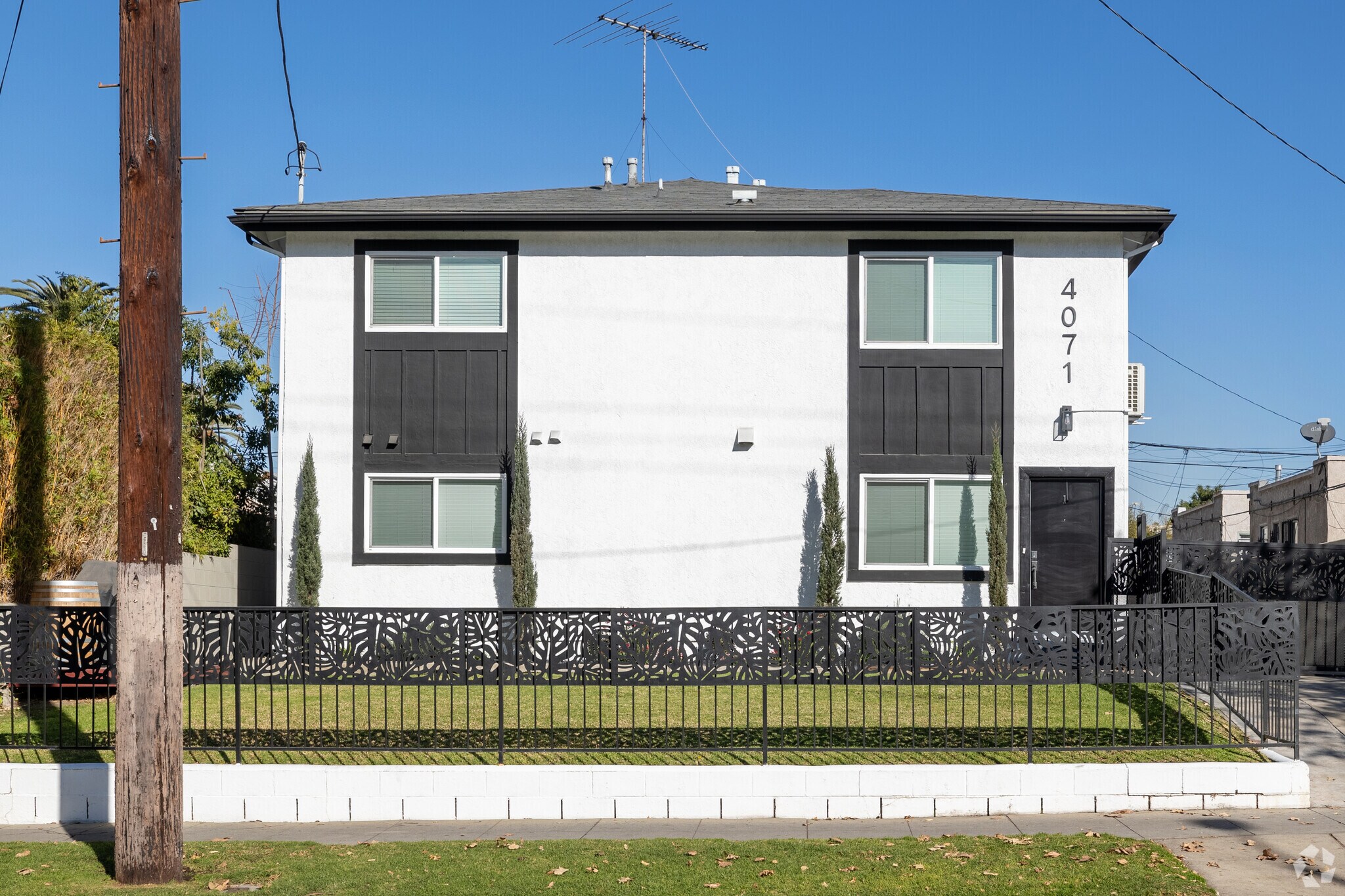 4071 Melrose Ave, Los Angeles, CA for Sale