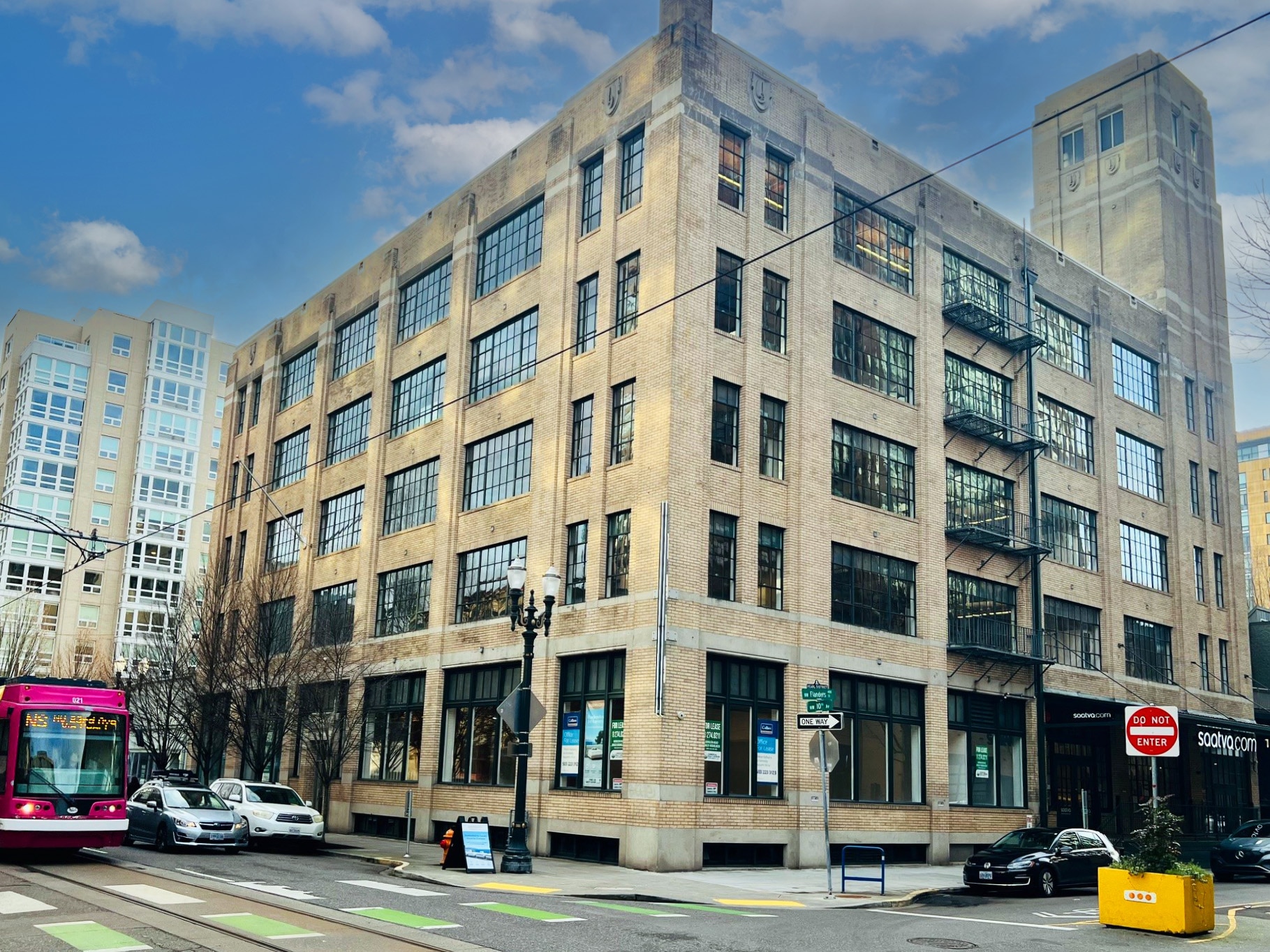 1010 NW Flanders St, Portland, OR for Rent