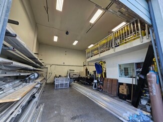 Surrey, BC Warehouse - 11538 132A St