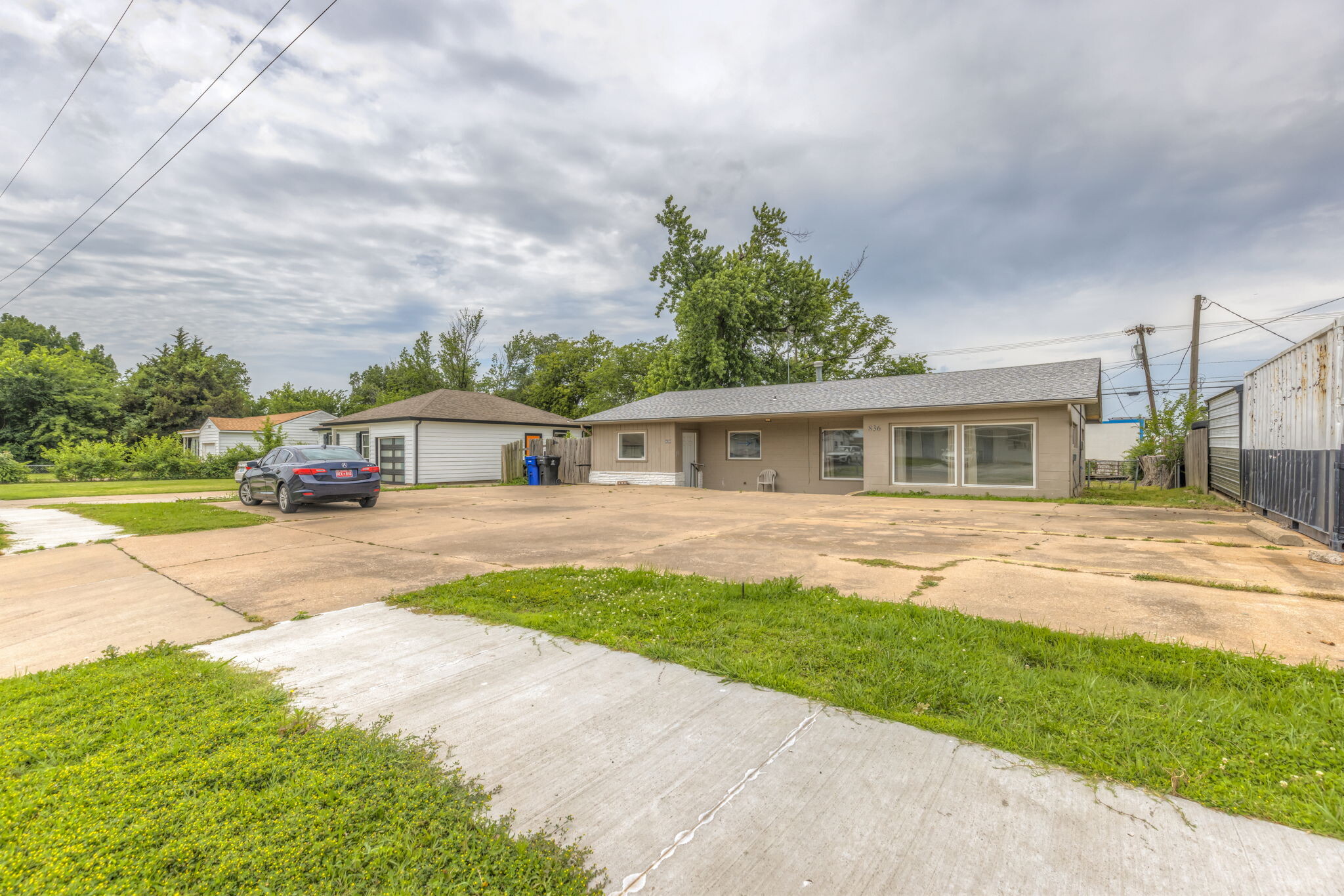 836 N 1st St, Broken Arrow, OK for Sale