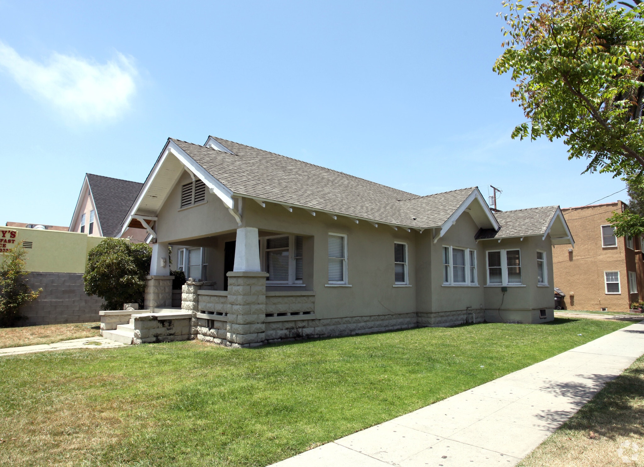 1545 E 4th St, Long Beach, CA for Sale