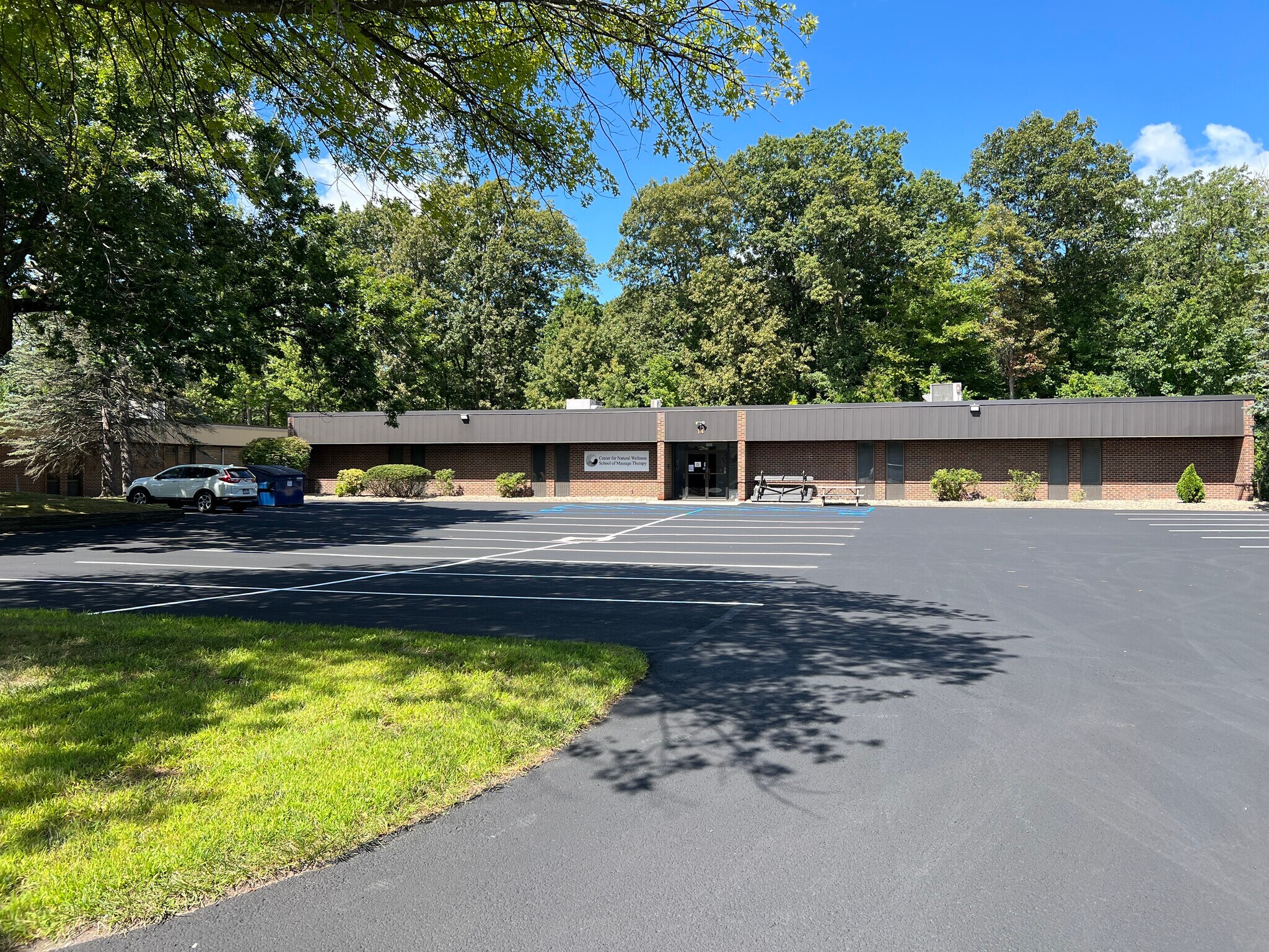 14 Computer Dr W, Colonie, NY for Rent