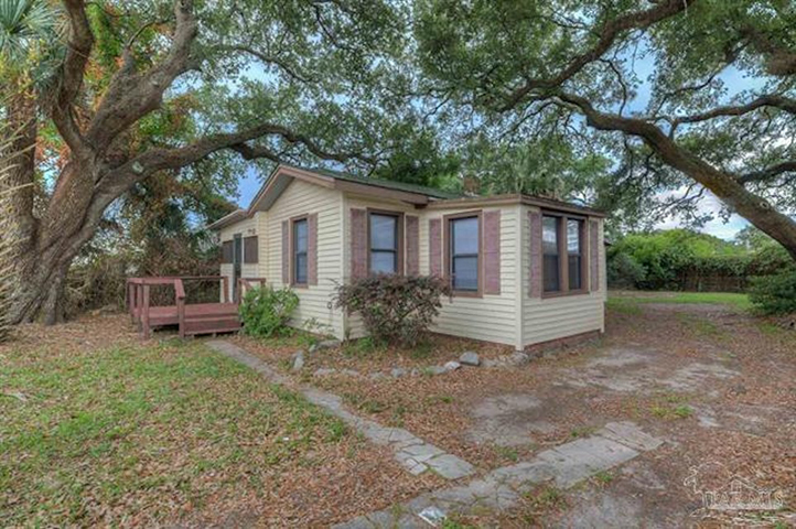 1717 W Government St, Pensacola, FL for Sale