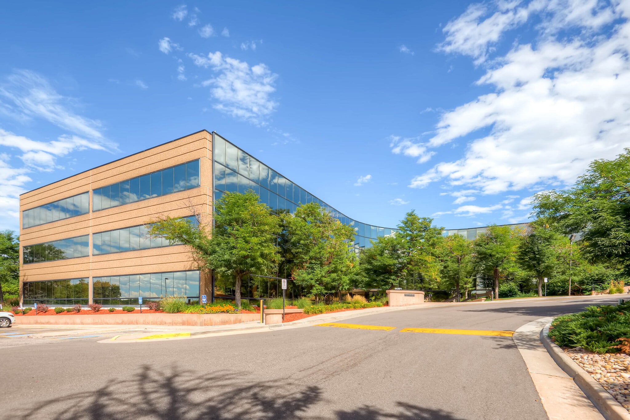 6021 S Syracuse Way, Greenwood Village, CO for Rent