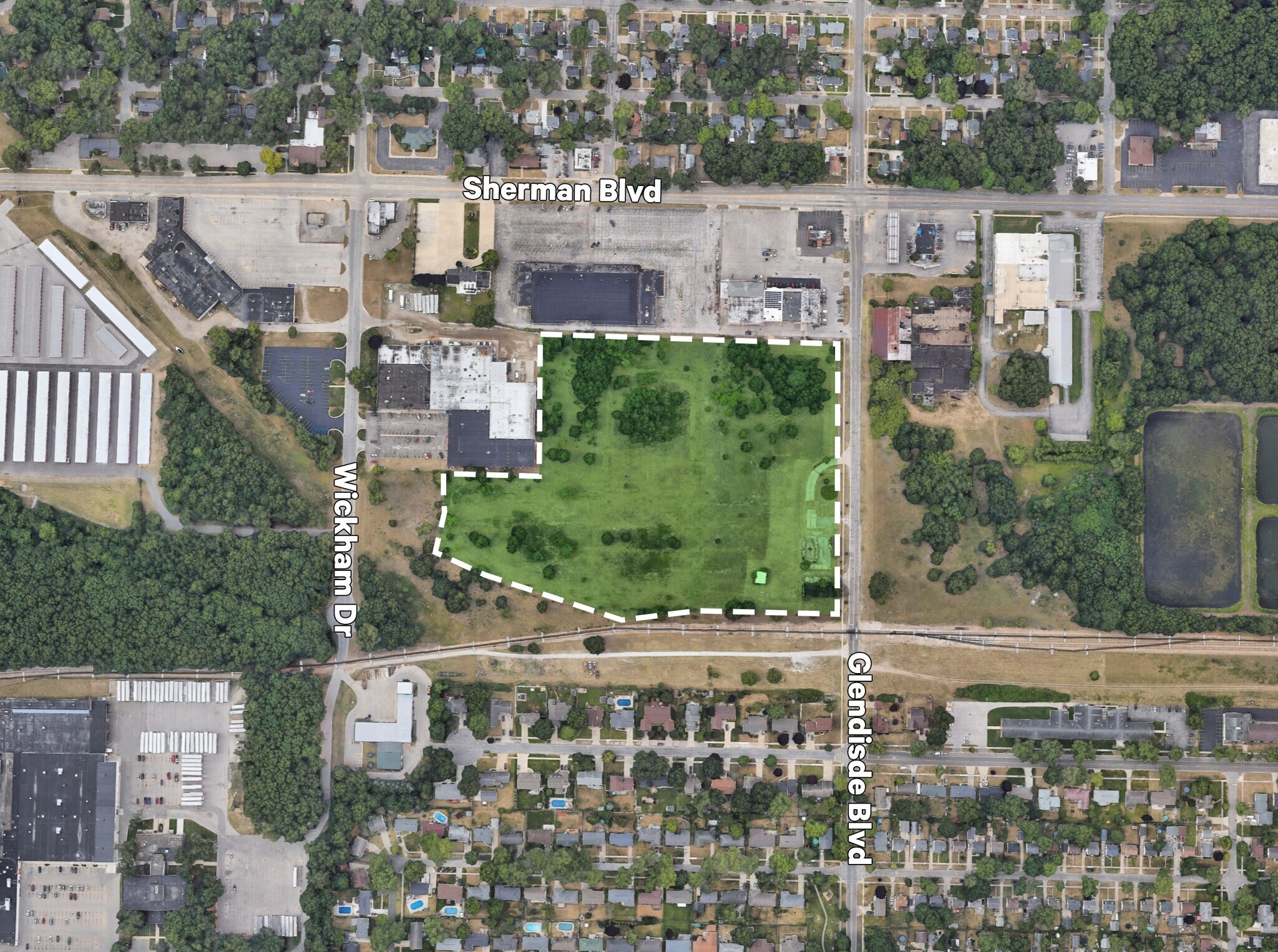 2725 Glenside Blvd, Muskegon, MI for Sale