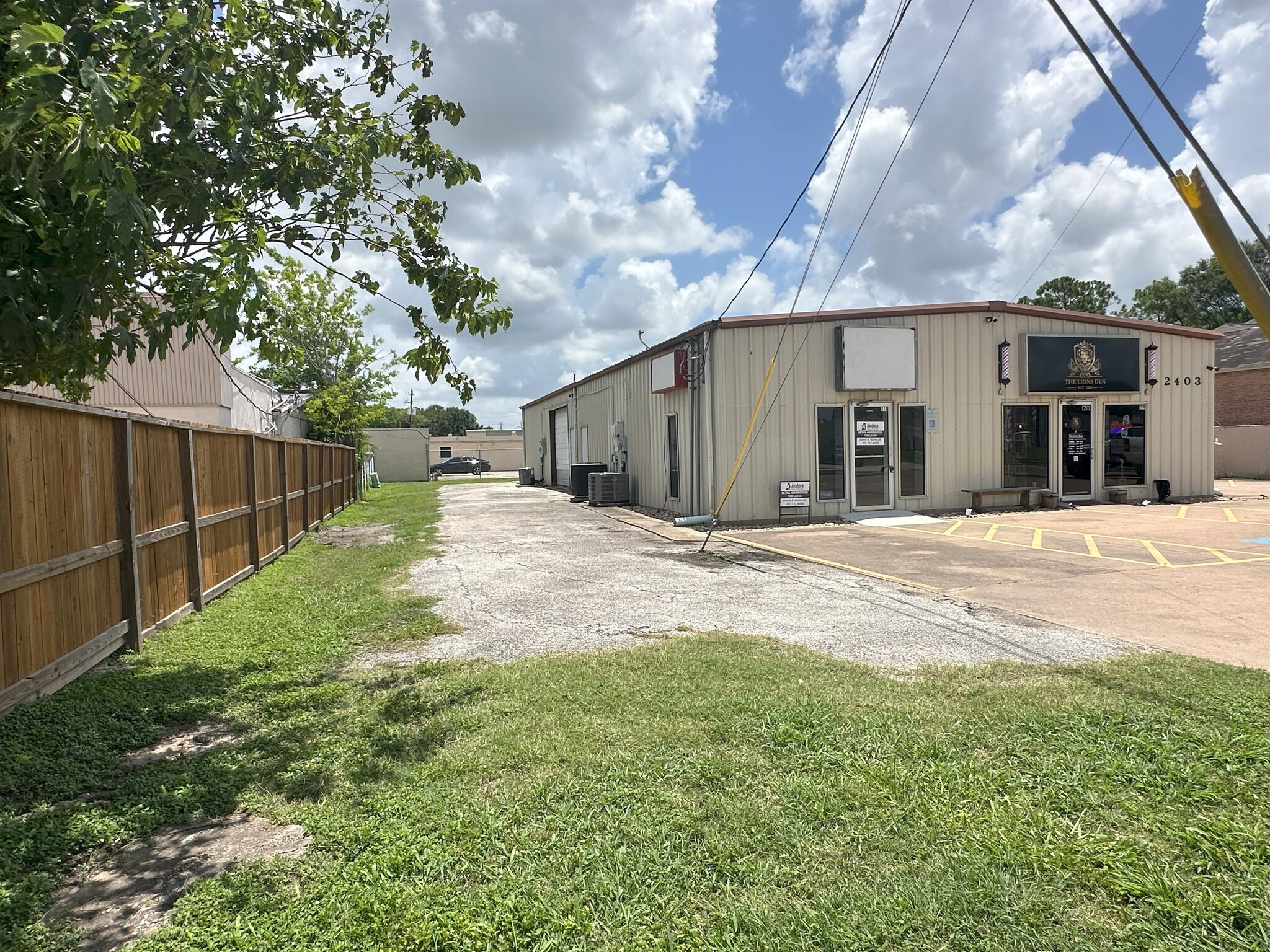2403 Galveston Ave, Pearland, TX for Rent