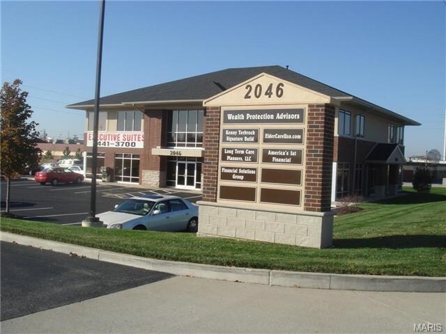 2046 Queens Brooke Blvd, Saint Peters, MO for Rent