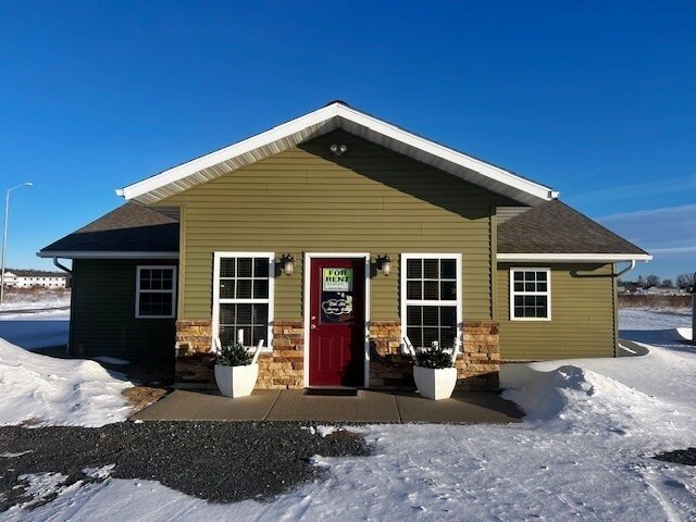 208 W Cedar St, Spencer, WI for Rent