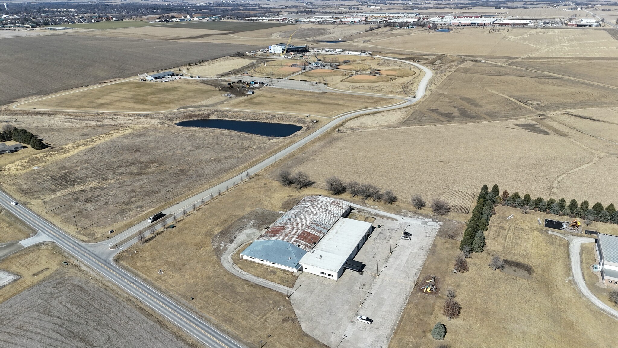 2485 E Highway 163, Pella, IA for Rent