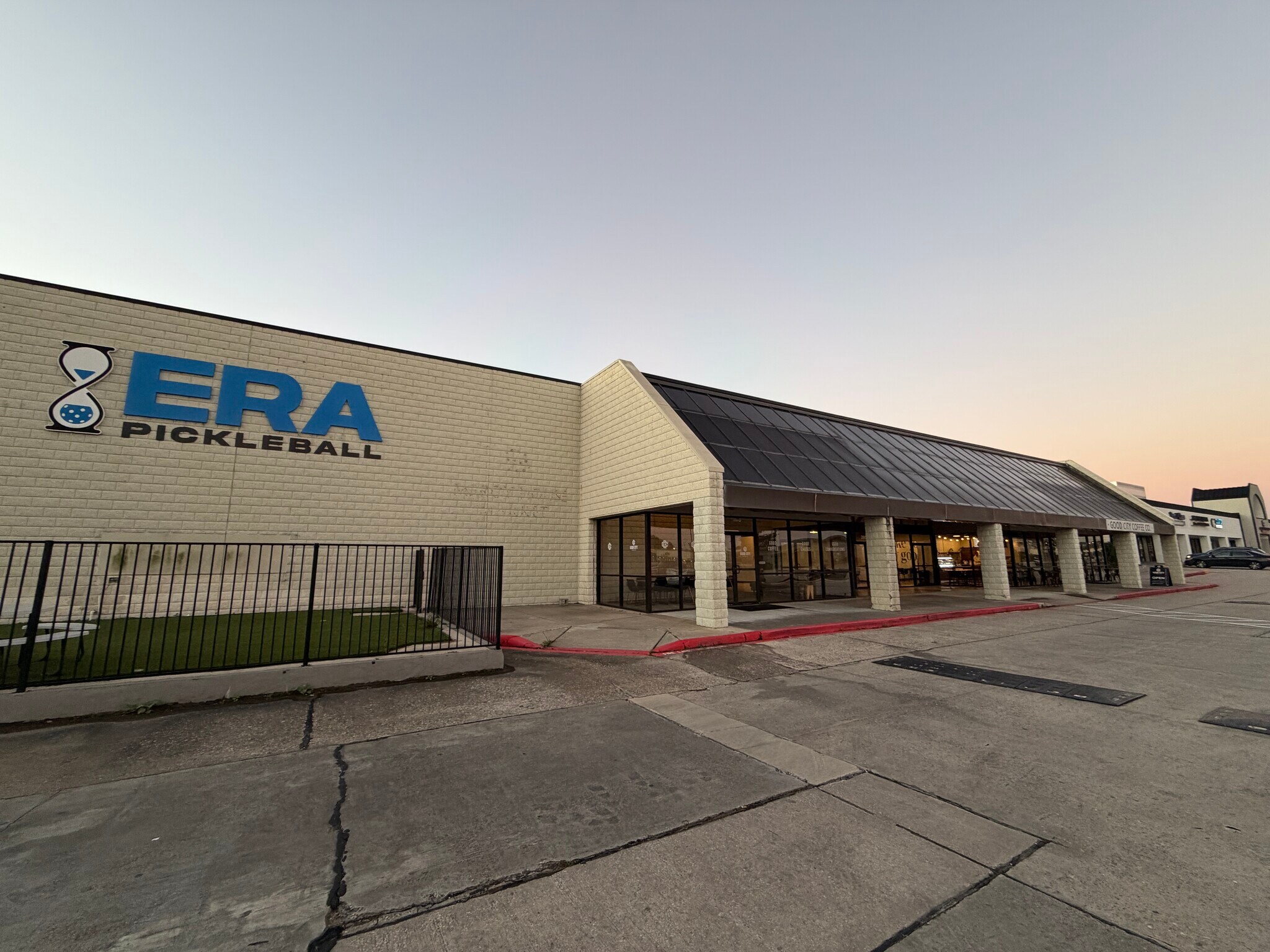 295 Sawdust Rd, The Woodlands, TX for Sale