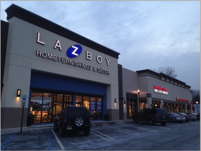 332 E State Route 4, Paramus, NJ for Rent