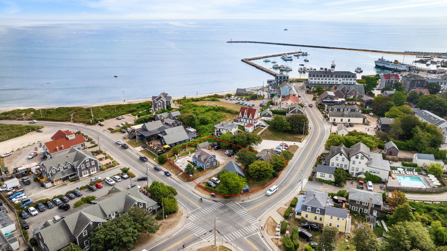 442 Dodge St, New Shoreham, RI for Sale