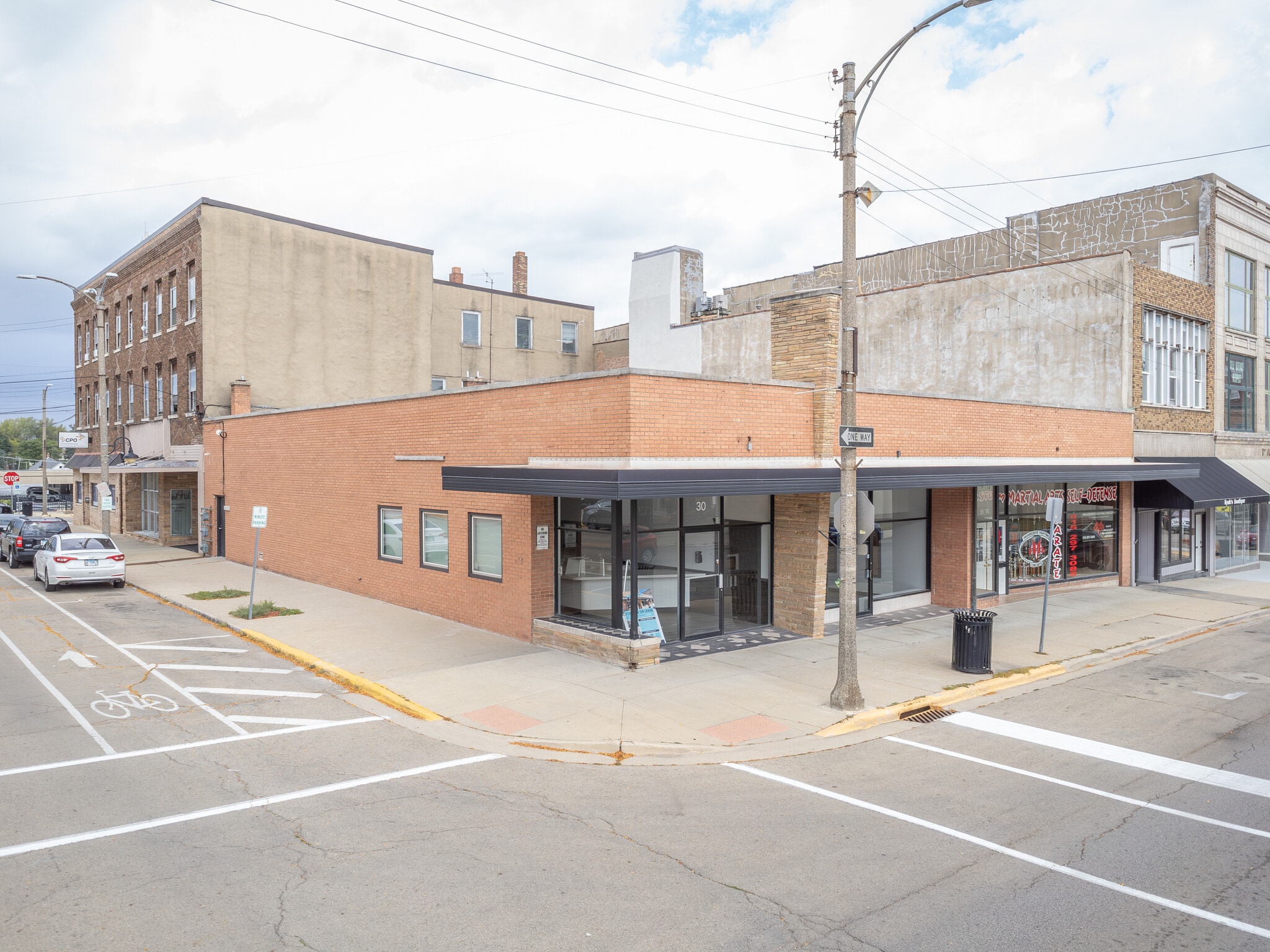 26-30 W Stephenson St, Freeport, IL for Sale
