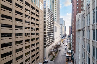 Chicago, IL Apartments - 110 E Delaware Pl