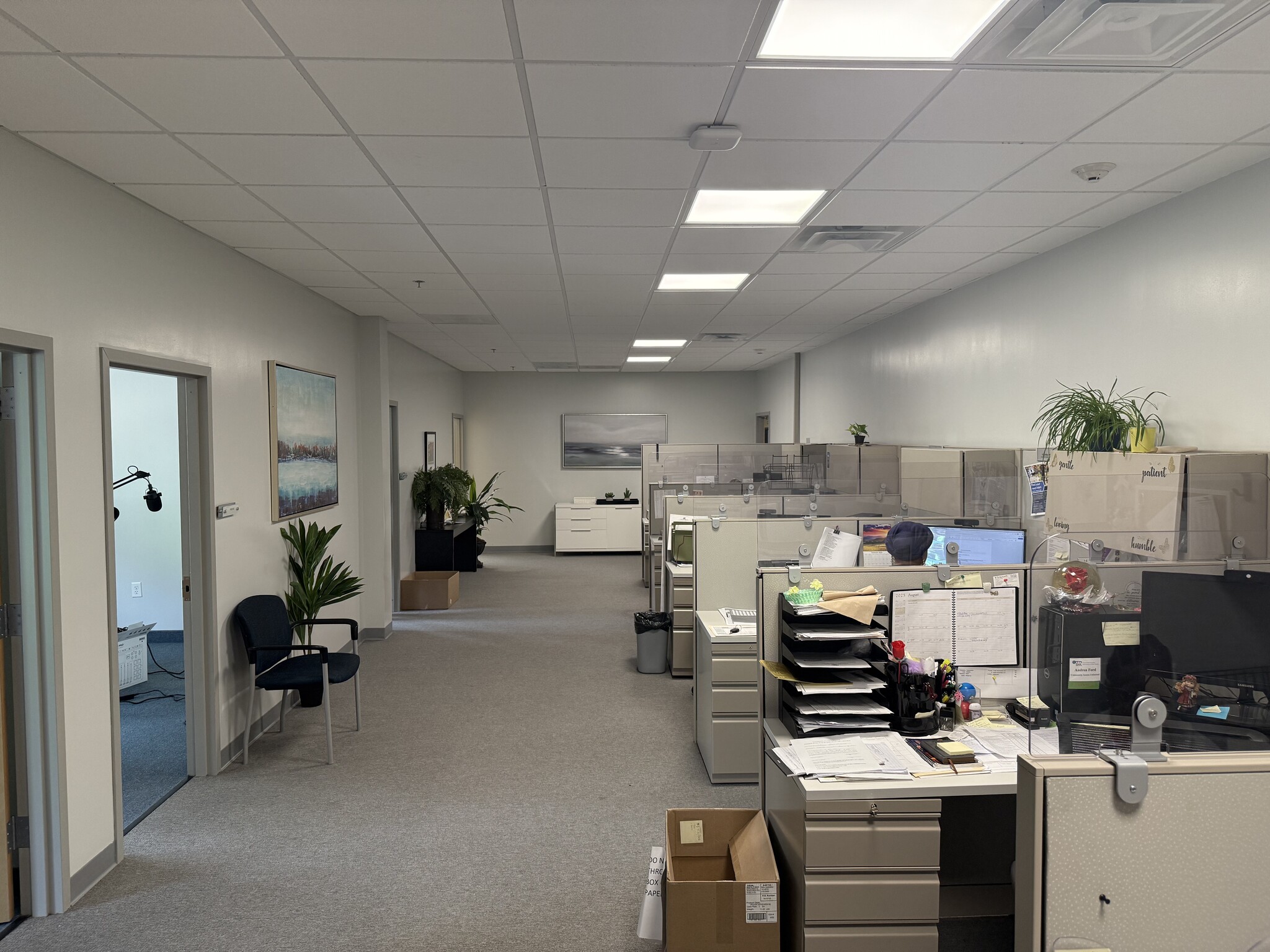 60-94 W Grand St, Elizabeth, NJ for Rent
