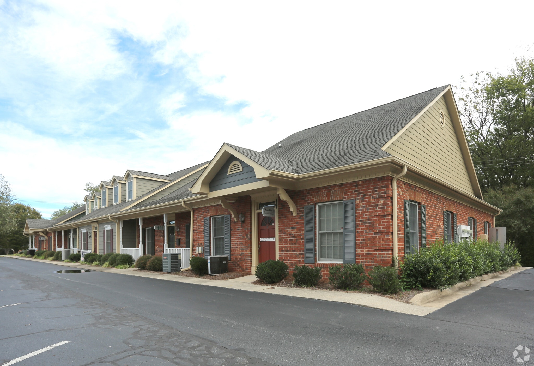 701 W Main St, Jamestown, NC for Rent