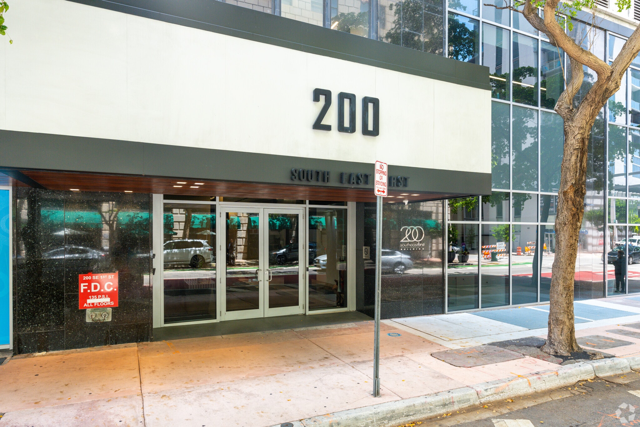 200 SE 1st St, Miami, FL for Rent