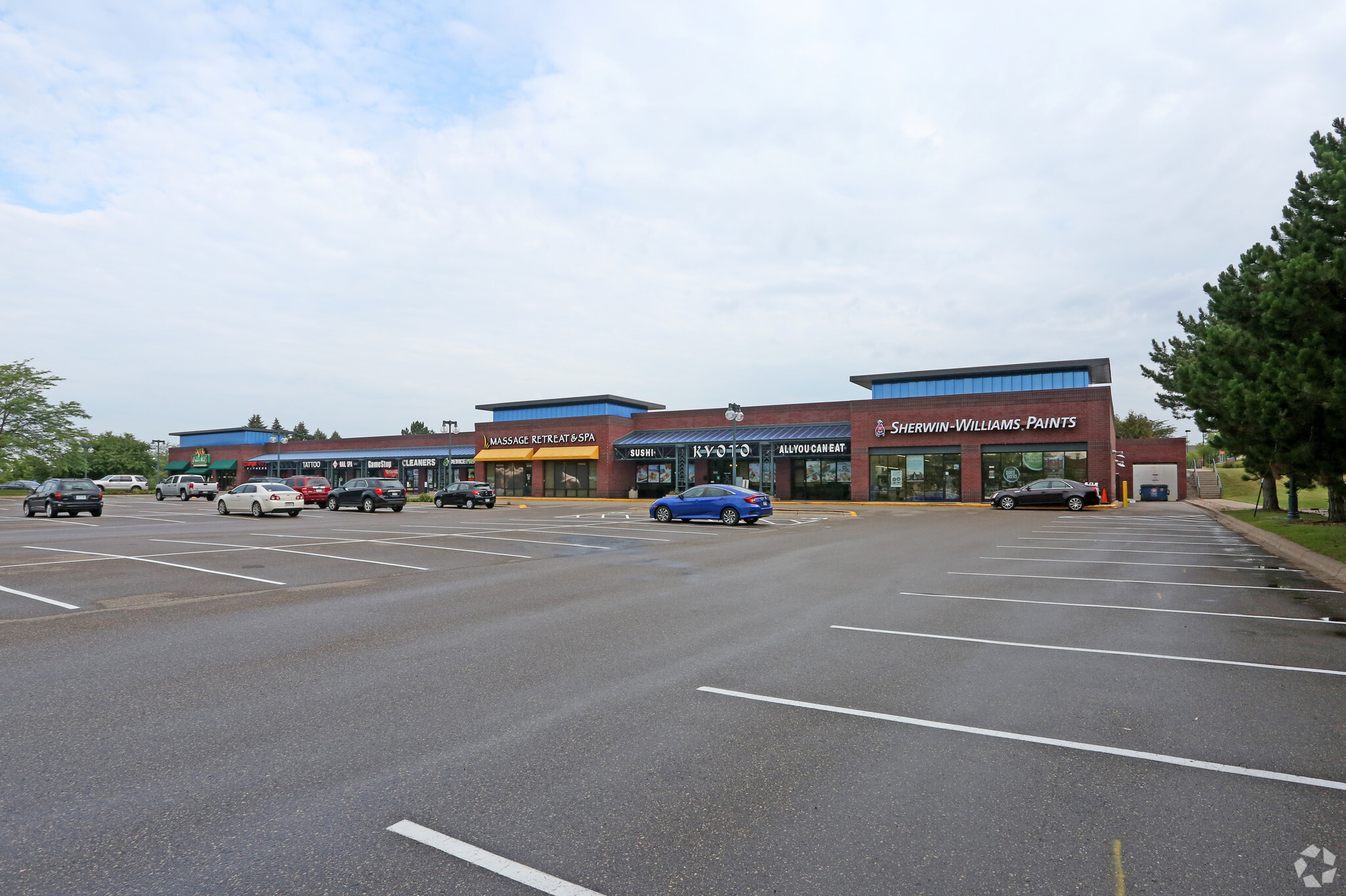 8240-8266 Commonwealth Dr, Eden Prairie, MN for Rent